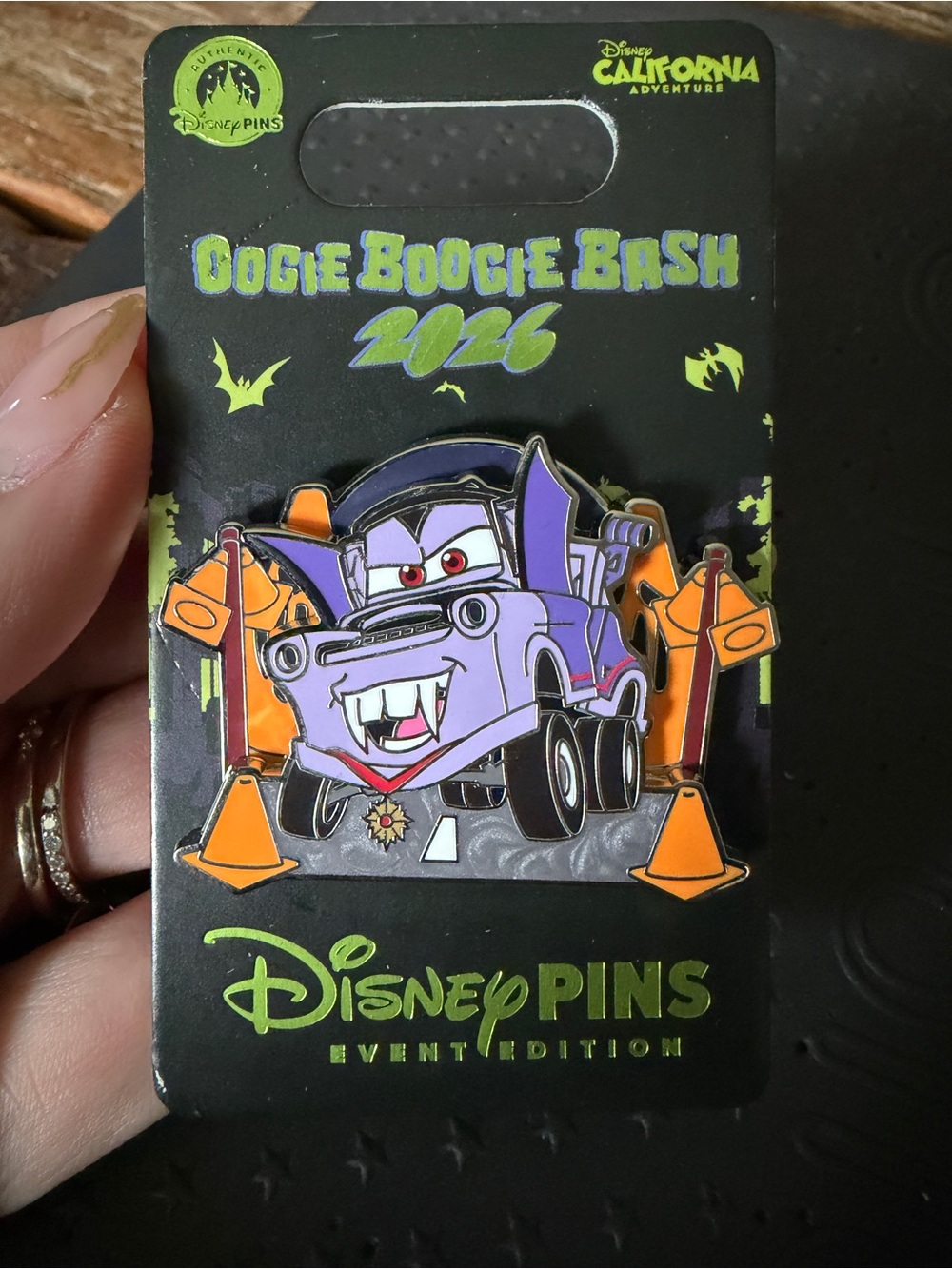 Disney Oogie Boogie Bash 2026 - Vampire Tow Mater LE Halloween pin